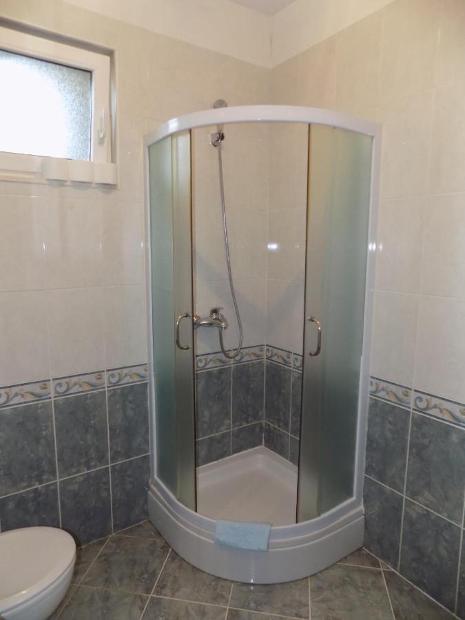 Apartment Strbic بلوتشي المظهر الخارجي الصورة