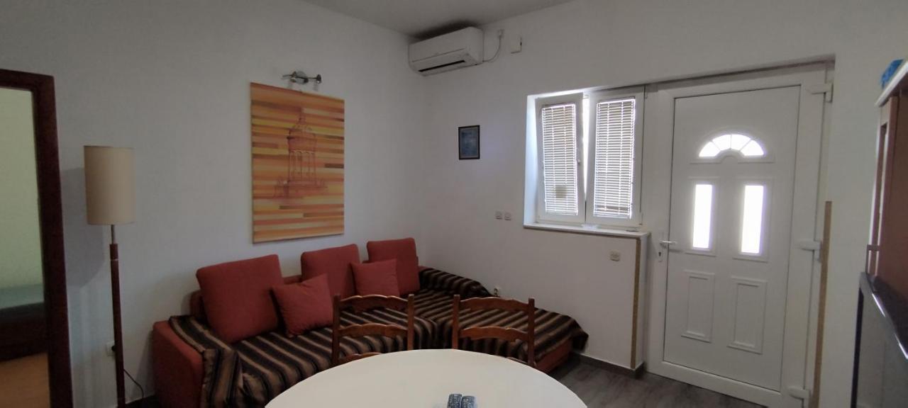 Apartment Strbic بلوتشي المظهر الخارجي الصورة